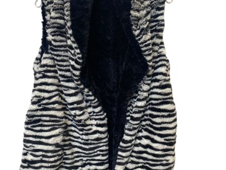 Vest Faux Fur & Sherpa By Clothes Mentor In Black & White, Size: S For Sale