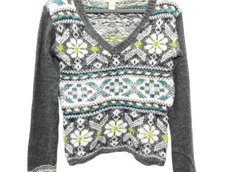 Sweater By Clothes Mentor In Grey & White, Size:M Hot on Sale