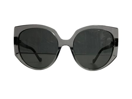 Sunglasses Luxury Designer By Loewe Discount