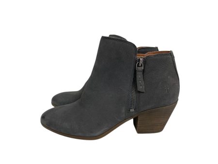 Boots Designer By Frye In Grey, Size:7.5 Online Sale