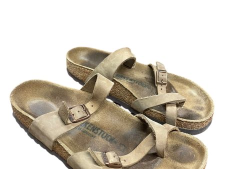 Sandals Flats By Birkenstock In Brown, Size: 8 Online now